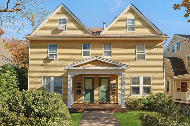 Primary Photo - 105 S Broadway