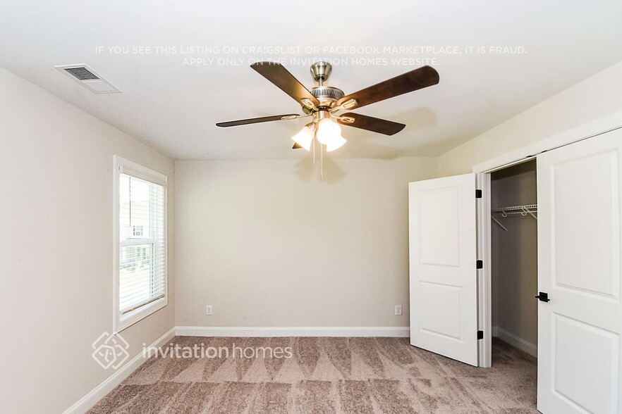 Building Photo - 411 Azalea Gaze Dr