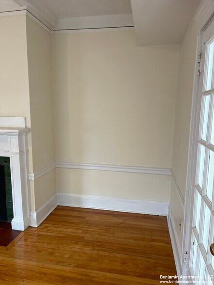 Building Photo - 1487 Beacon St