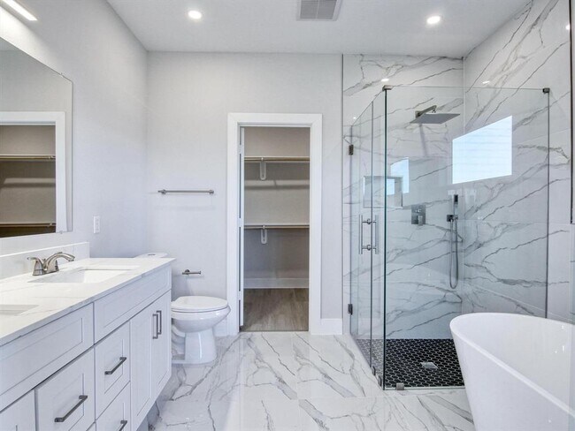 Building Photo - 6581 Rd 5503