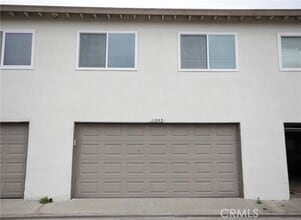 Building Photo - 11045 Slater Ave