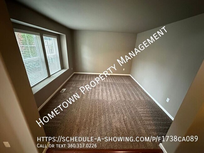 Building Photo - 7011 Prism St SE