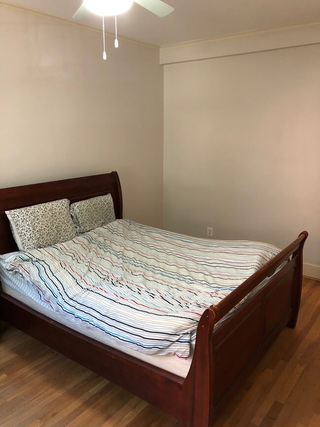 Building Photo - The View From Mt. Pleasant!