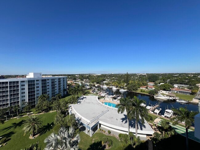 Building Photo - 2731 NE 14th Street Causeway