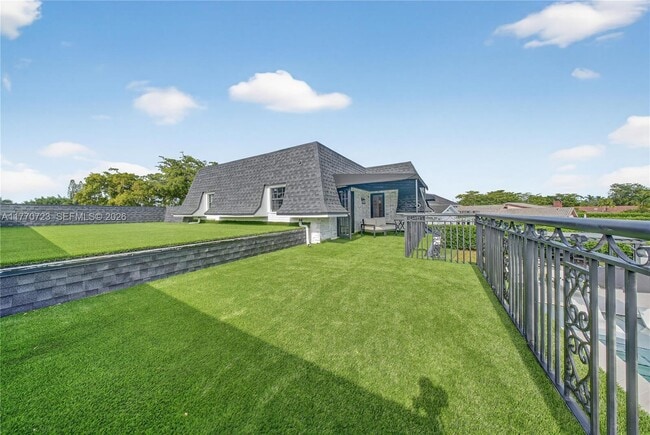 Building Photo - 4312 NE 22nd Ave