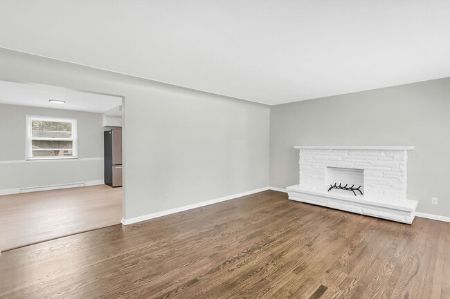 Building Photo - Charming 3-Bedroom Rental Home in Austintown