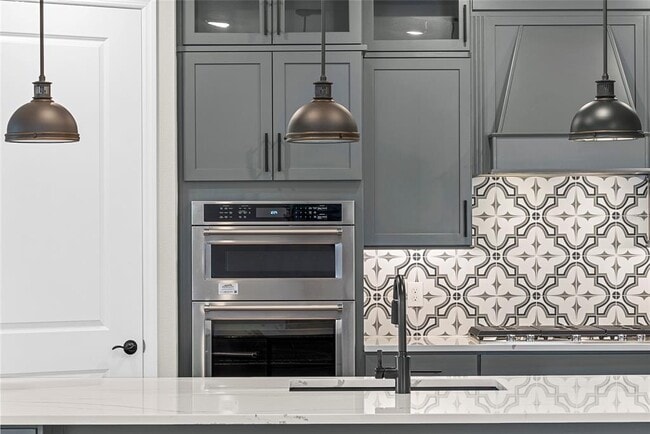 Building Photo - 8123 Fenton St