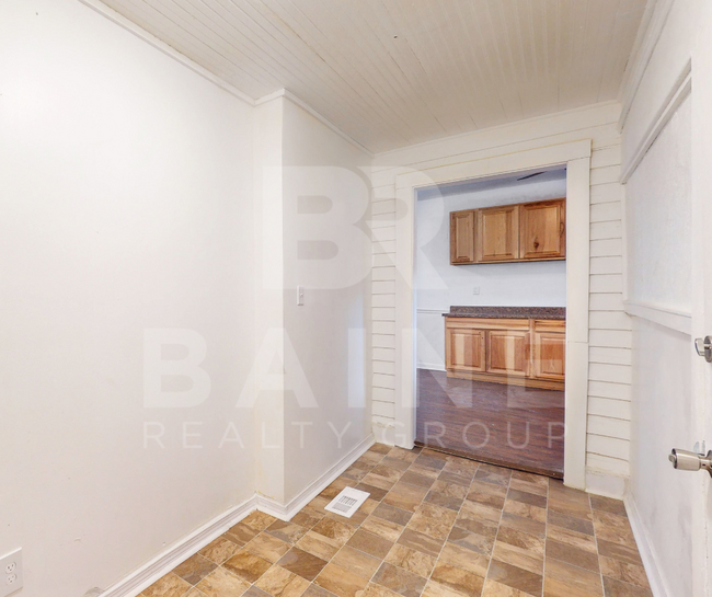 Building Photo - 2621 Sevier Ave