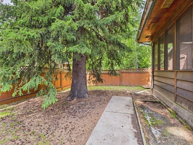 Building Photo - 109 Cary Ave