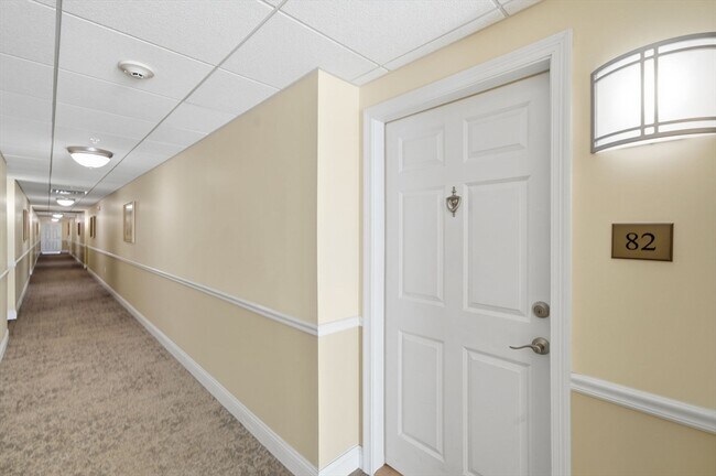 Building Photo - 295 Salem St