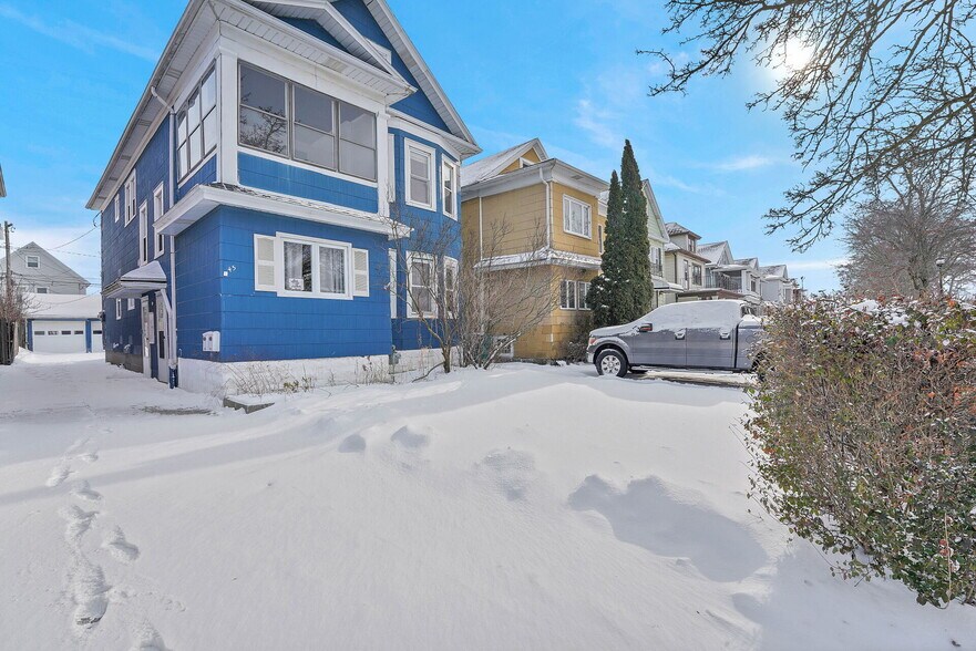 Building Photo - 45 Fairchild Pl