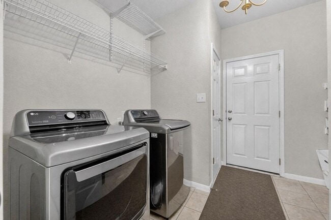 Building Photo - 1403 Melissa Oaks Ln