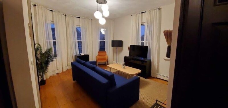 Building Photo - 101 Calumet St