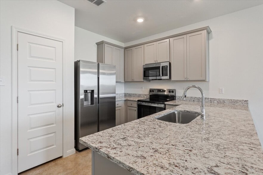 Building Photo - 2921 Quail Rdg Ln