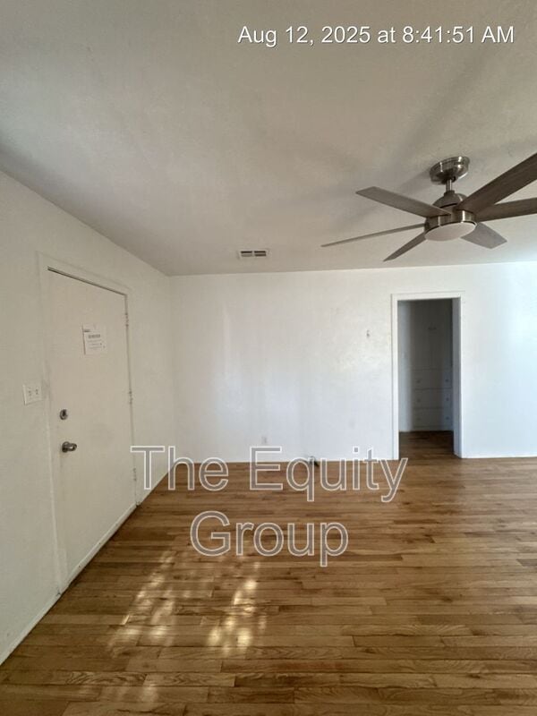 Building Photo - 620 E Tulare Ave