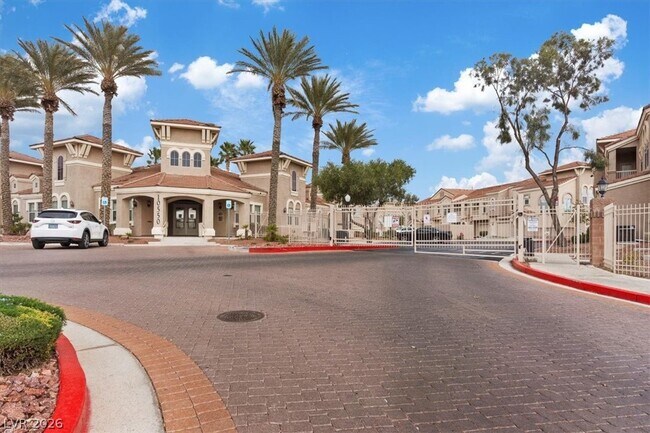 Building Photo - 10550 W Alexander Rd