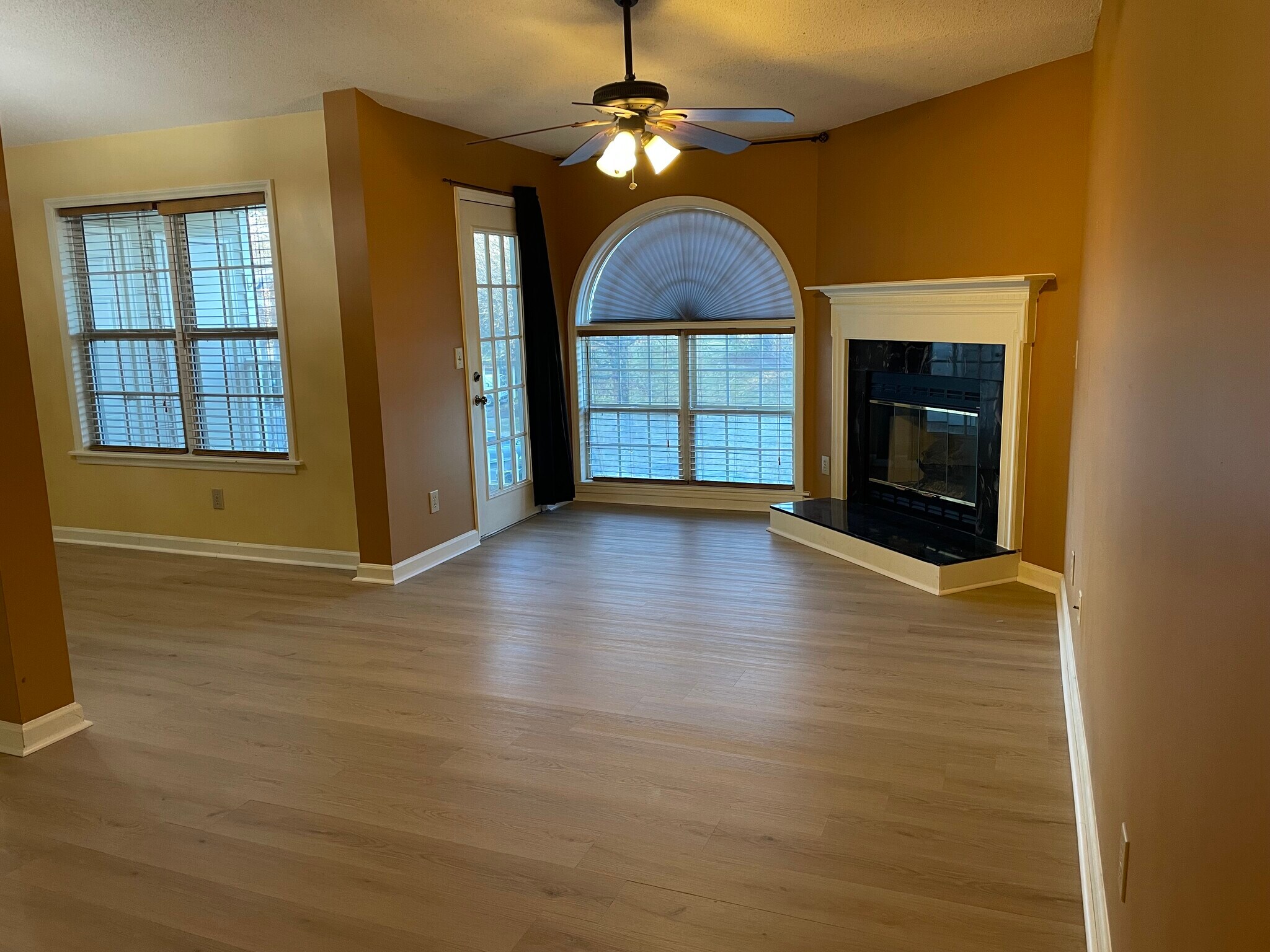 Building Photo - 6704 W Friendly Ave