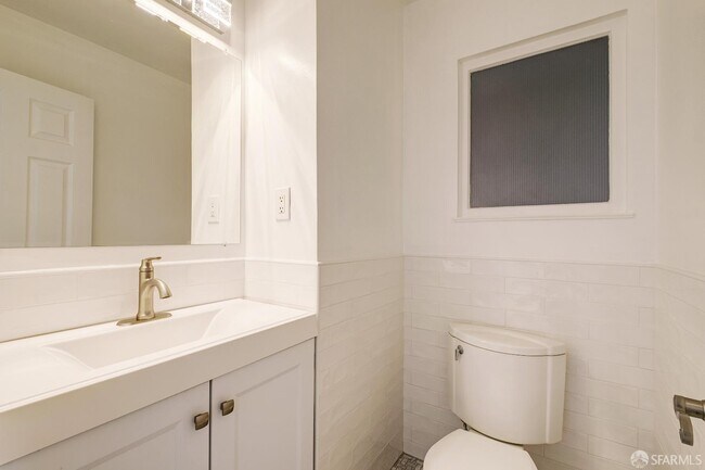 Building Photo - 97 Canyon Dr