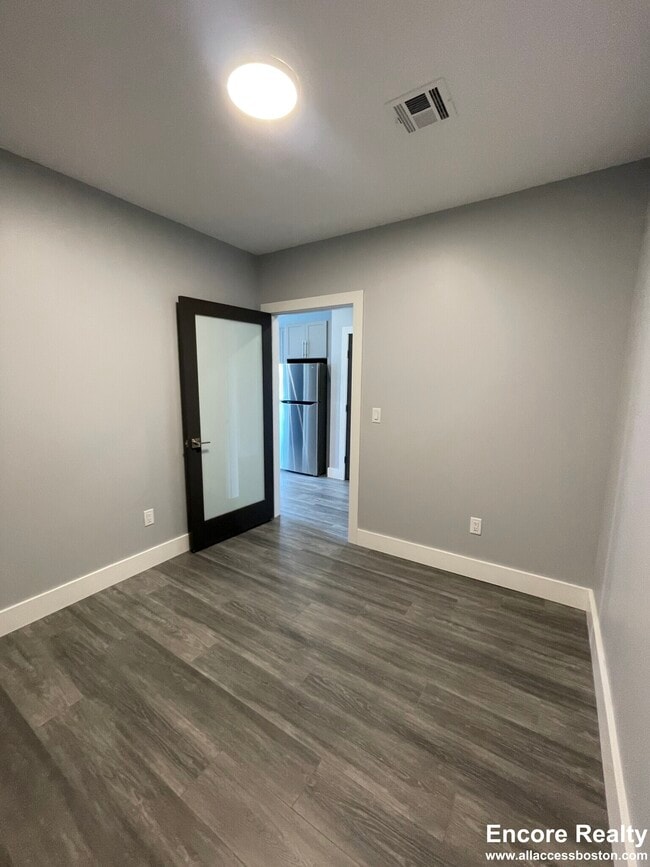 Building Photo - 365 Western Ave