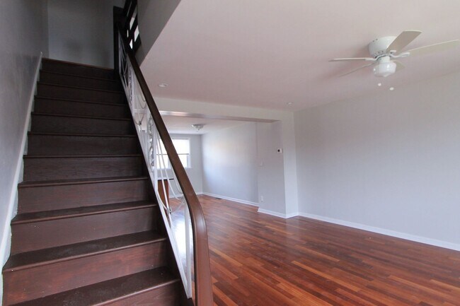 Building Photo - 8613 Gilbert St