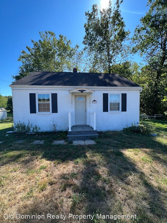 Primary Photo - 2 br, 1 bath House - 3926 Snapps Creek Road