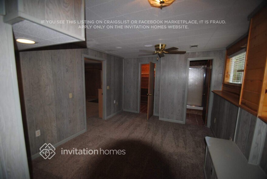 Building Photo - 2000 Holly Cove Rd