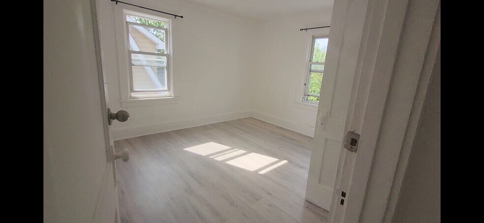 Building Photo - 1417 Norwood Pl NW