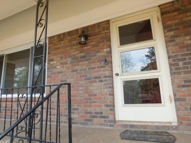 Building Photo - 2407 Summerland Dr