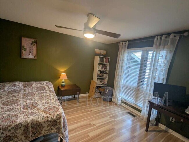 Building Photo - 5513 Kaplan Dr