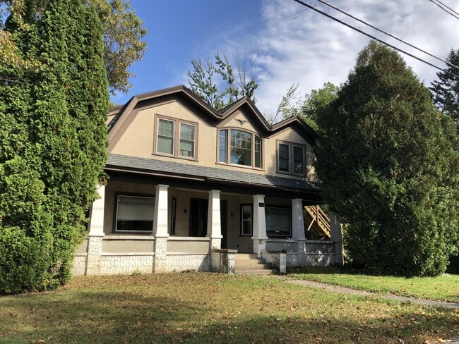 Primary Photo - 66 Old Amherst Rd