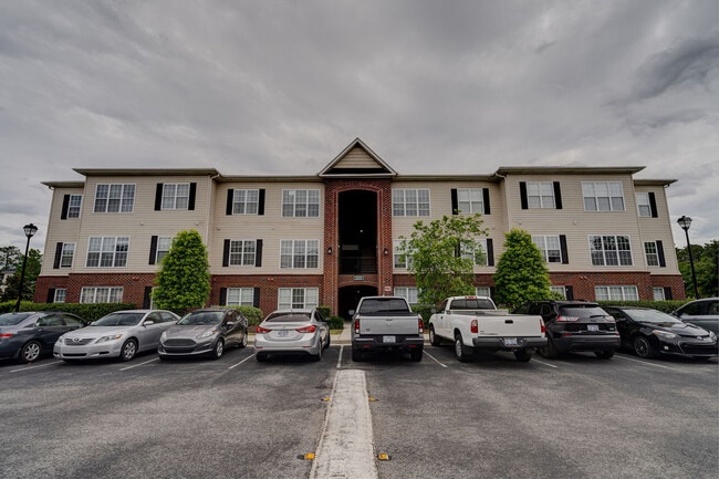 Primary Photo - 2820 Bloomfield Ln