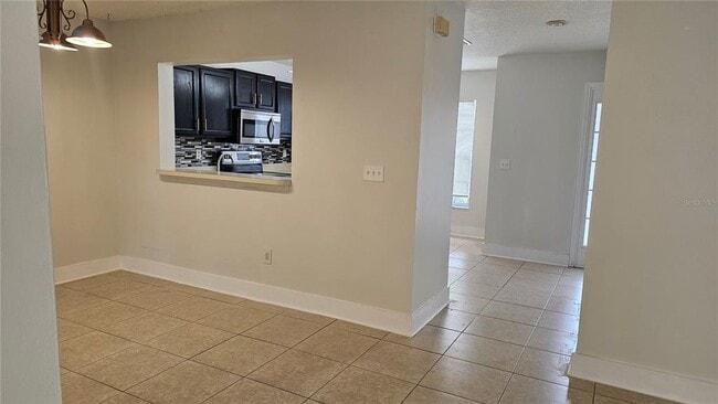 Building Photo - 2311 Water View Loop