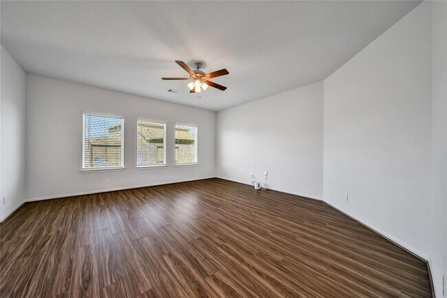 Building Photo - 20975 New Proper Dr