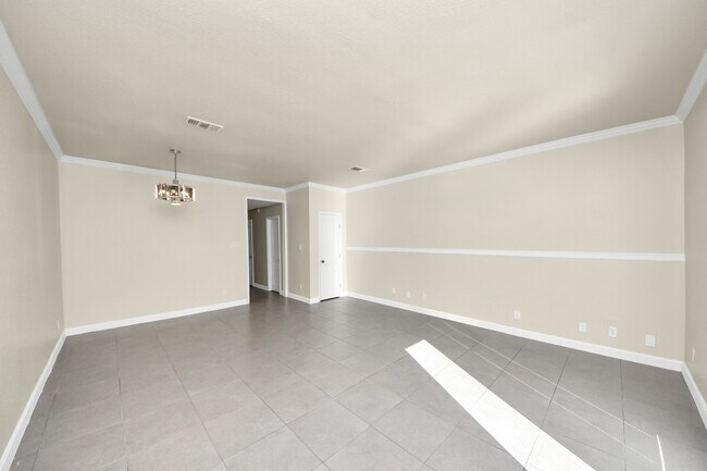 Building Photo - 7545 Brompton St