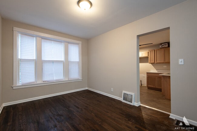 Building Photo - 6948 S Woodlawn Ave