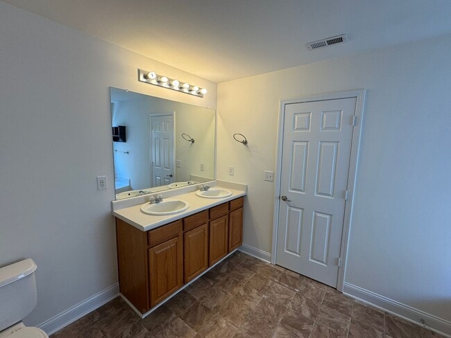 Building Photo - 6622 Latherton Ln