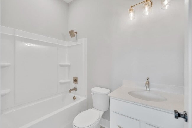 Building Photo - 299 Suwannee Dr