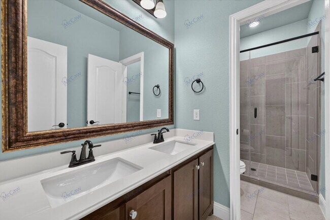 Building Photo - 1416 Alexander Dr