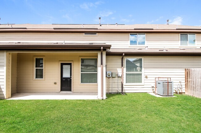 Building Photo - 12310 Maura Lane