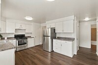 Building Photo - 775 1st St