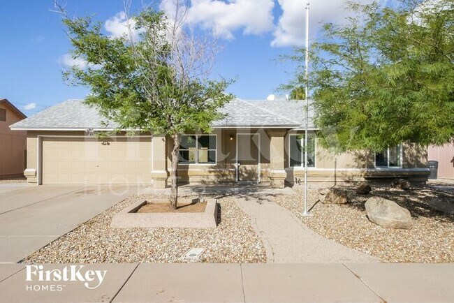 Primary Photo - 6426 W Laredo St