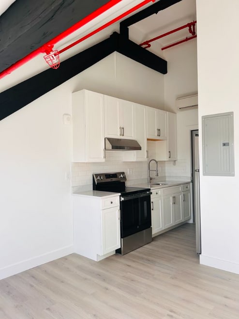 Building Photo - 169 Merrimack St