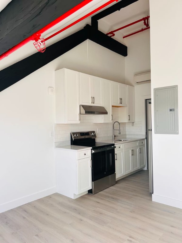 Building Photo - 169 Merrimack St