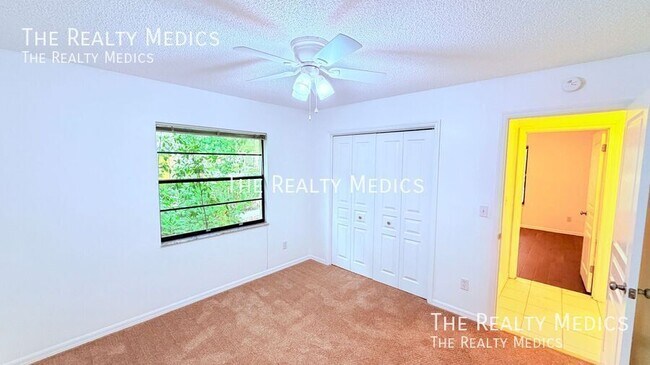 Building Photo - 909 Gazell Trail