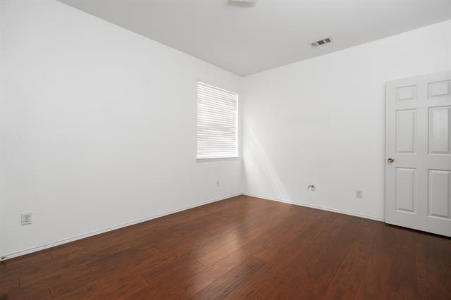 Building Photo - 812 Dunkirk Ln