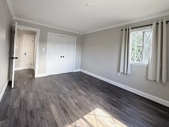 Building Photo - 19 Fernview Ave