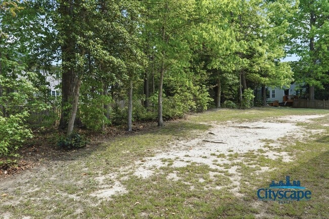 Building Photo - NEWLY RENOVATED 4 BEDROOM ASHBROOK HOME