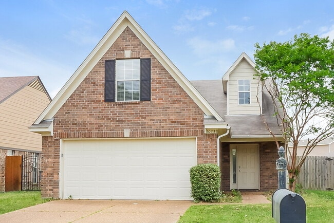 Building Photo - 10333 Cottage Oaks Dr