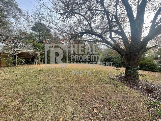 Building Photo - 4342 Pinedale Dr