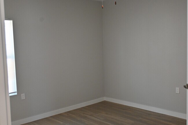 Building Photo - 311 Dorel Dr